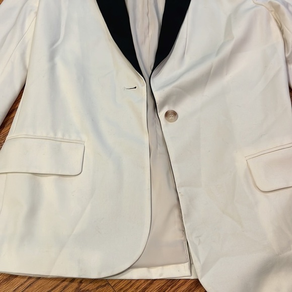 NWT Elizabeth and James Woman’s Sammi Blazer Size 6 - Picture 3 of 7